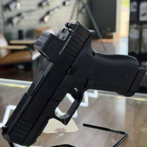 GLOCK 43X MOS 9MM 3.41" 15-RD SEMI-AUTO PISTOL w/ Holosun EPS Carry red dot