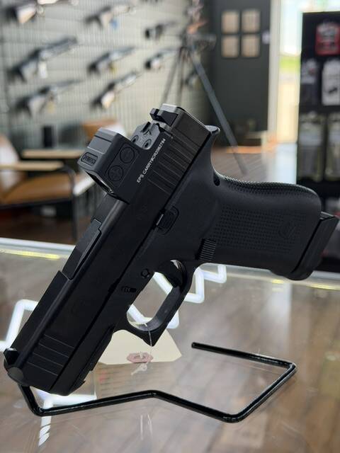 GLOCK 43X MOS 9MM 3.41" 15-RD SEMI-AUTO PISTOL w/ Holosun EPS Carry red dot